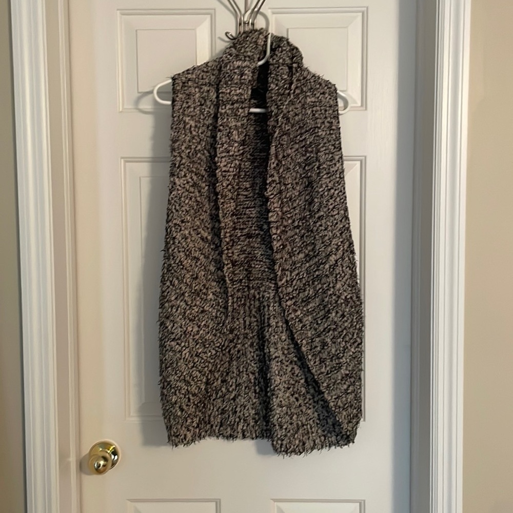 Karen Kane vest